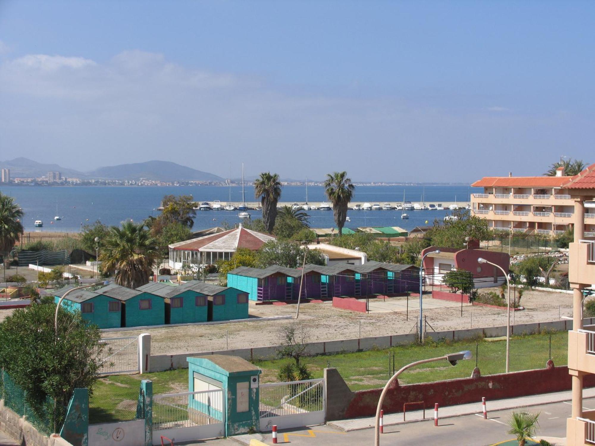 Apartamentos Tesy La Manga del Mar Menor Luaran gambar