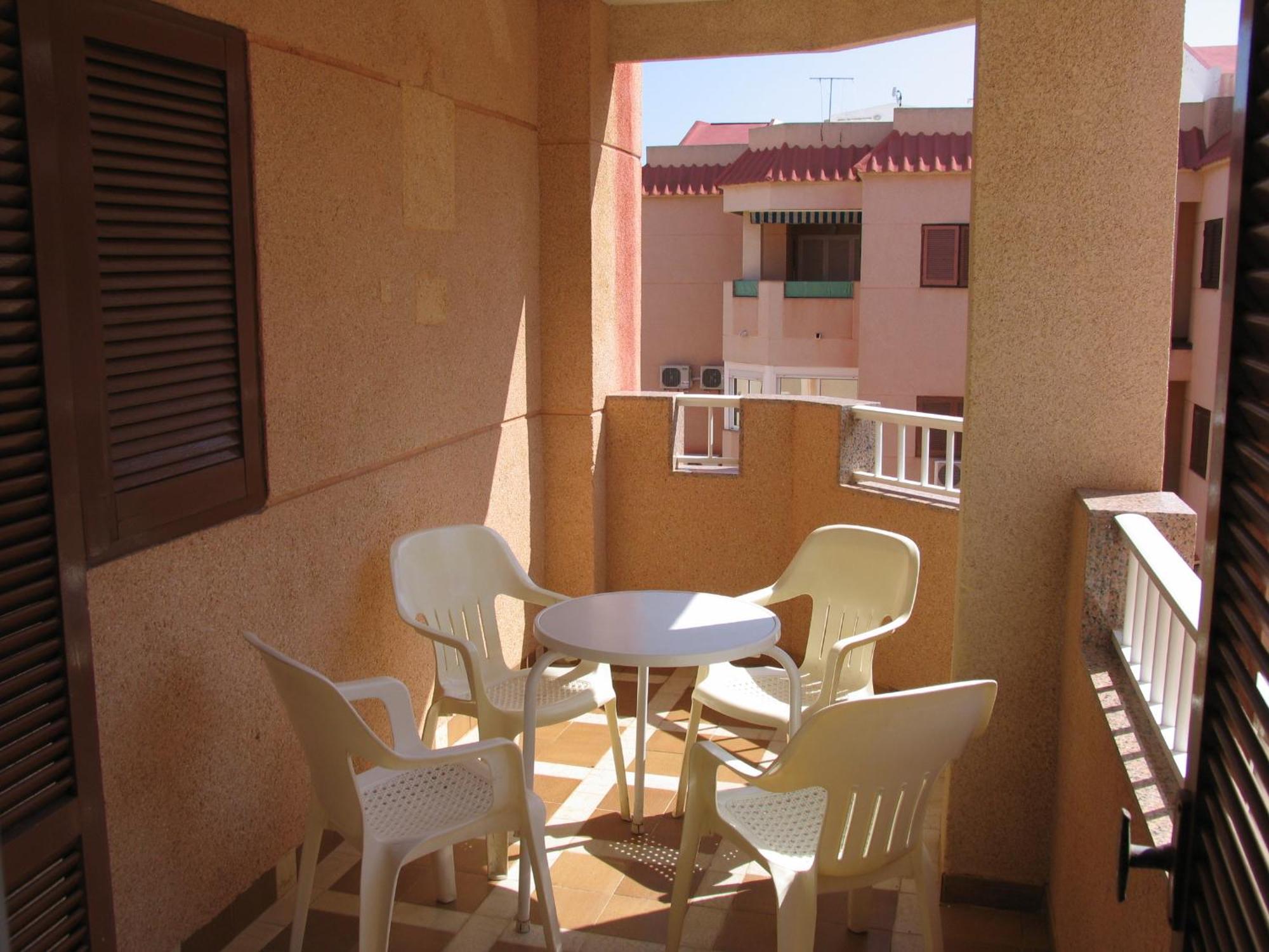 Apartamentos Tesy La Manga del Mar Menor Luaran gambar