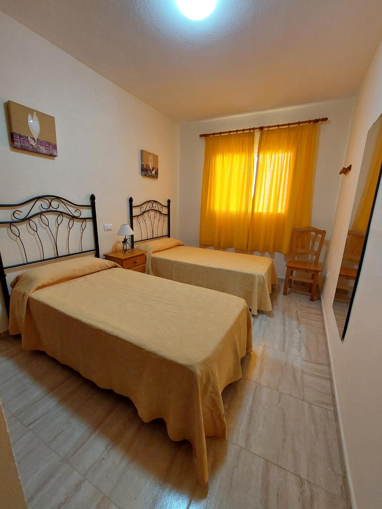 Apartamentos Tesy La Manga del Mar Menor Luaran gambar
