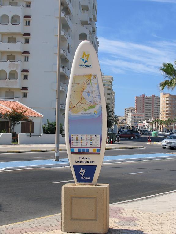 Apartamentos Tesy La Manga del Mar Menor Luaran gambar