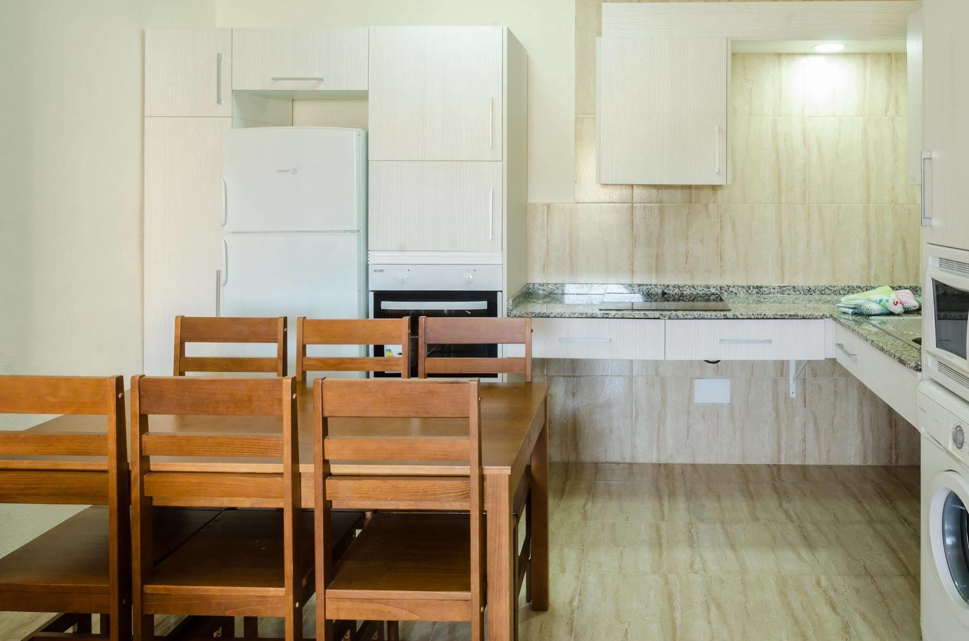 Apartamentos Tesy La Manga del Mar Menor Luaran gambar