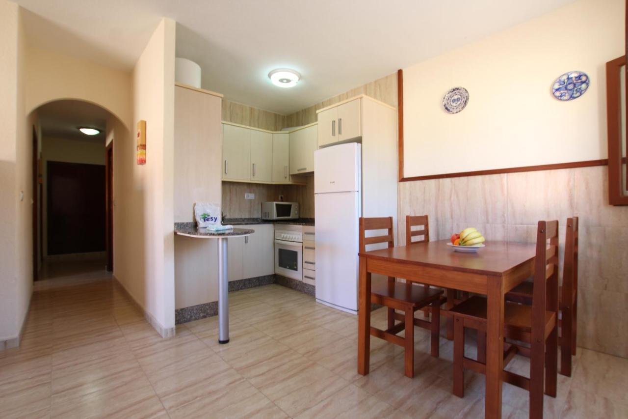 Apartamentos Tesy La Manga del Mar Menor Luaran gambar